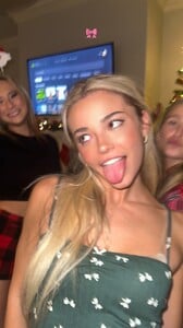 [2024.12.07] livvydunne_469619919_448850574929159_6189168226957988662_n.jpg