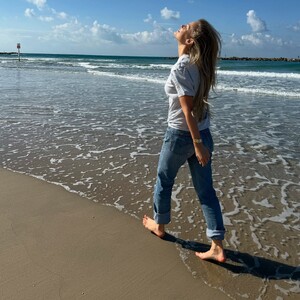 [2024.12.08] barrefaeli_469472943_8732456720174805_7206291345190220605_n.jpg