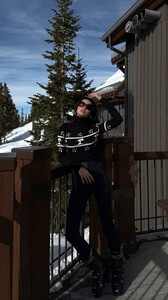 [2024.12.19] kelseymerritt_470893934_18480831466039208_8038398518769231470_n.jpg