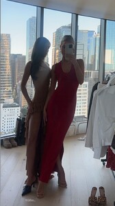 [2024.12.20] scarlett.mayer__470909500_1115950020193433_8041987938683694227_n.jpg