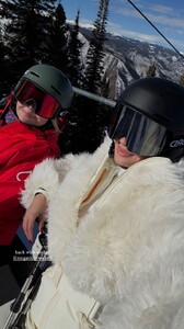 [2024.12.22] kelseymerritt_470949185_1745889749535466_1330548370852385115_n.jpg