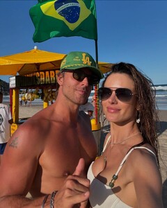 [2024.12.27] alessandraambrosio_471631678_18480088960000670_5125016308162385689_n.jpg