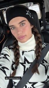[2024.12.29] sarasampaio_472127401_18484237357058288_350867416111767205_n.jpg
