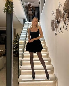 [2024.12.29] terezatomasova_470943749_18478889563002020_7035826612128827448_n.jpg