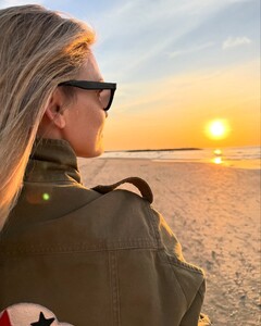 [2024.12.12] barrefaeli_469742823_520558947650275_4128027779314446119_n.jpg