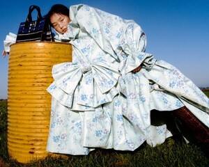 2395604-800w.thumb.jpg.7a2daa46d188edff72c543f7fb3f199c.jpg