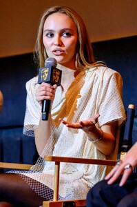 542699297_lilyrose-3.jpg