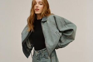 548620407_phoebe_dynevor_009.jpg