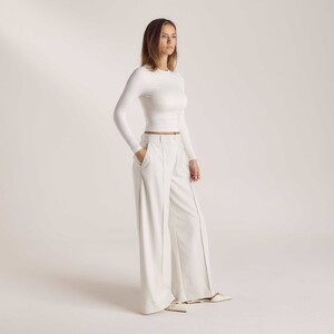 5CreamWide-LegTrouser.thumb.jpg.912ec9685eacb21815487a5c07dd1e6c.jpg