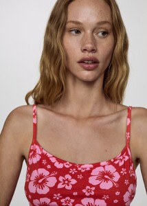 67099225_70_D1.jpg