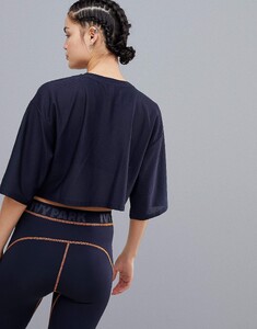 9752643-2.jpg