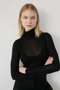 AlinaEgorova1a3.thumb.jpg.8edf300bb1f73535f9499a9bf0f228bc.jpg