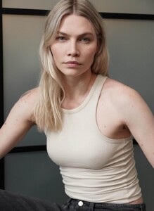 AlineWeber1b4.thumb.jpg.147f77d7ca3321b5d30bc2bbed0f6594.jpg