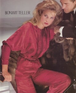 BonwittTellerUSxmas81_001.thumb.jpg.332cf1e5d3bedb5cde81b2041d35c0fe.jpg