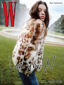 Ever Anderson-W-Korea-3.jpg