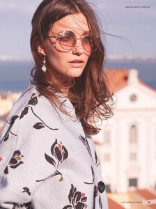 Fashion_Woman_Summer_2015_UK_0052.thumb.jpg.d661e1f7087b4e9504c834622377b83c.jpg