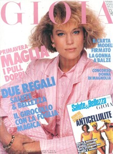 GioiaIT130487no15coverKim.thumb.jpg.4dafd1f38a6b29d5a438594f5830b262.jpg