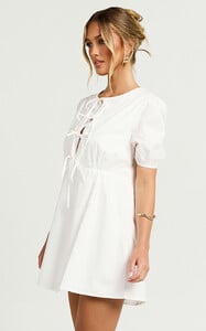 Hattie_Mini_Dress_-_Tie_Front_Puff_Sleeve_Dress_in_White__0007.jpg
