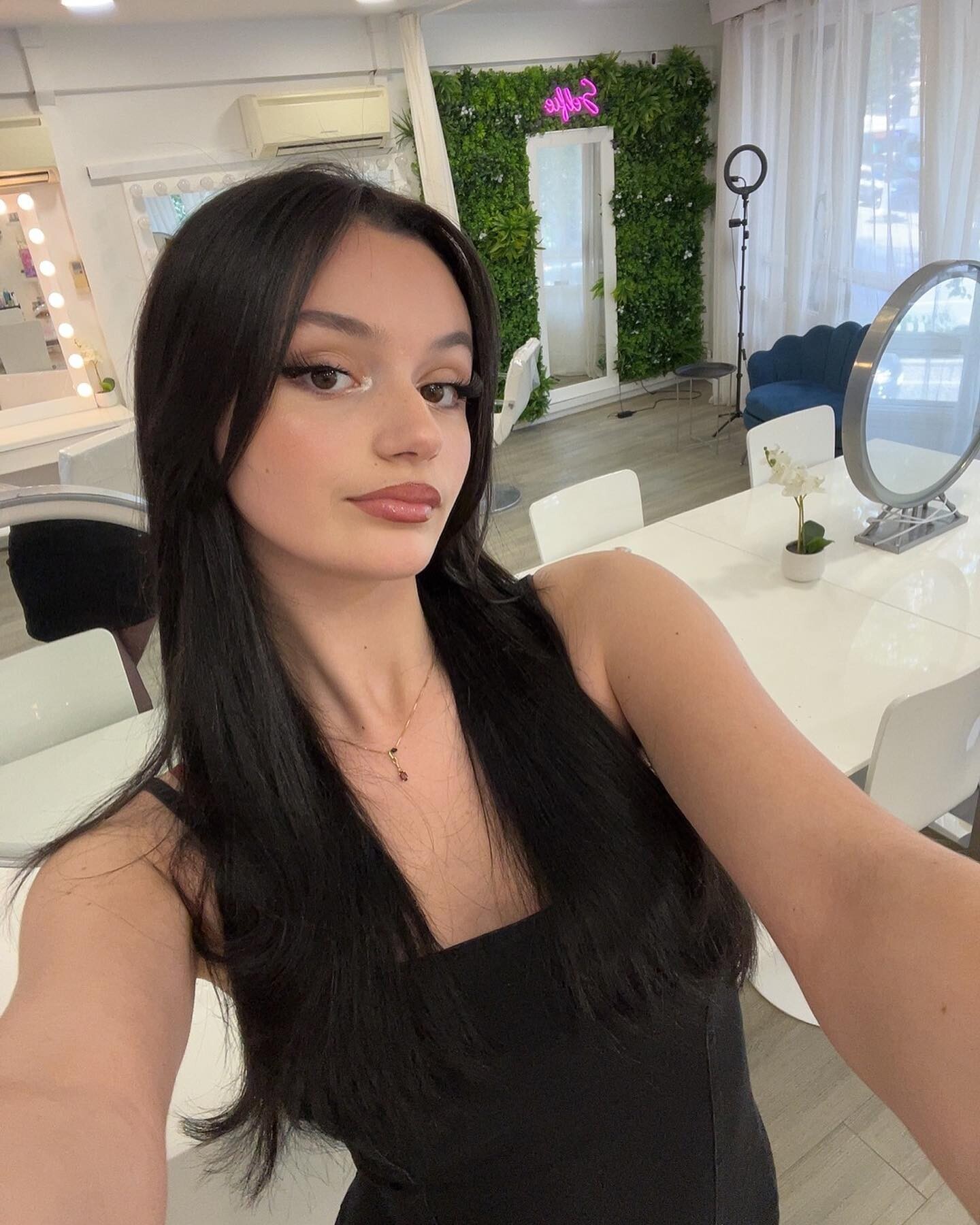 Nour (French Singer)