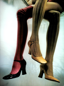 Ivanow_Prada_Fall_Winter_2001_02_04.thumb.png.d672644cf87bc6d97dc57f0e14a4fbe0.png