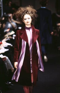 JeromeLhuillierFall1997(3).thumb.jpg.fd0ee364d921fb602554226b1e6a6ac8.jpg