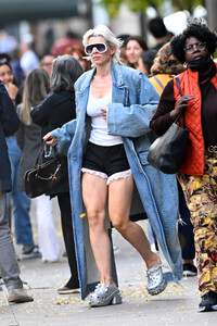Julia_Fox_out_in_New_York_11-07-2024__10_.jpg