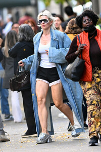 Julia_Fox_out_in_New_York_11-07-2024__9_.jpg