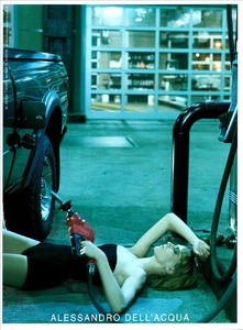 Klein_Alessandro_Dell_Acqua_Fall_Winter_2001_02_06.thumb.png.9379b03206d9b76383736d271e4632ff.png