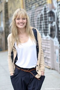 LaureAnne(8).thumb.jpg.77648596b504f8e1141cff4ab726c3f1.jpg