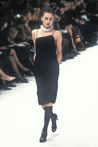 MargaritaSuppinis98chanel-rtw-41.thumb.jpg.e94004b06a305a9e72e2e80941d6cde5.jpg