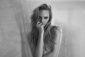 PortraitsOfGirlsSpring2019-44-1-1500x1005.thumb.jpg.c37f389cd00ec56a4c60404ba91289fc.jpg