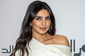Priyanka_Malaysia_28329~59.jpg