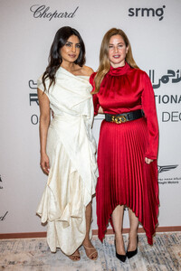 Priyanka_Malaysia_28829~51.jpg