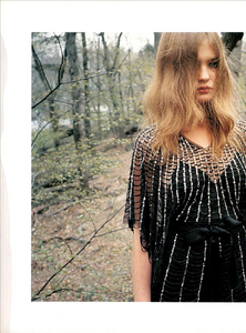 Richardson_Anna_Molinari_Fall_Winter_2001_02_01.thumb.png.84f7f23536d14e3da3e232070fa291d9.png