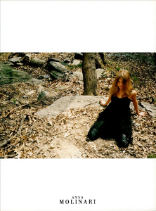 Richardson_Anna_Molinari_Fall_Winter_2001_02_04.thumb.png.e4aadb54747e4eab7c9bac3d765ecc03.png