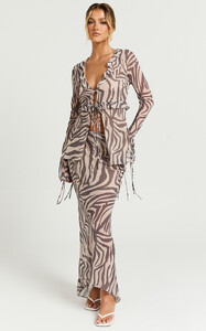 Rita_Maxi_Skirt_-_Low_Waist_Fit_And_Flare_Skirt_in_Abstract_Zebra_Print__0003.jpg