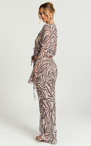 Rita_Maxi_Skirt_-_Low_Waist_Fit_And_Flare_Skirt_in_Abstract_Zebra_Print__0007.jpg