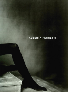 Roversi_Alberta_Ferretti_Fall_Winter_2001_02_02.thumb.png.9f9cd69be54ac7729dcf80ad6aff84b0.png