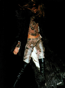 Testino_Roberto_Cavalli_Fall_Winter_2001_02_19.thumb.png.b482a1683c77f7fad2ea2c576d062c94.png
