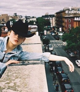 VoguePortugal_282029.jpg