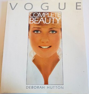VogueUKCompleteBeautyGuide1982coverMelanieWillson.thumb.jpg.bfa9c00a6f02bb0d64c9f7a5971284f5.jpg