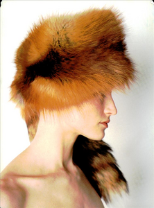Walker_Blumarine_Fall_Winter_2001_02_04.thumb.png.e61c3c717ec87a62b648a6e0fb357bef.png