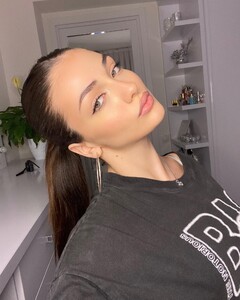 andreeabostanica-20211210_214553-3266765229.jpg
