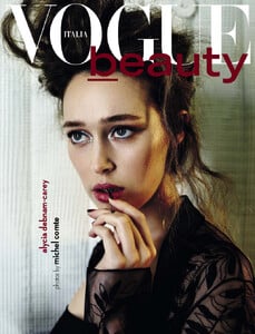beauty_01.thumb.jpg.6390344d7f533a503fedd948f7845dce.jpg