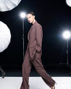 castrofashion_469399319_18476681962036785_8890680149158953442_n.thumb.jpg.d29a22848f411d1925de800354dfda61.jpg