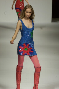 danitaA f00youngCoveri-05.jpg
