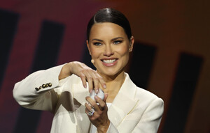 dl.beatsnoop.com-3000-GHOdkr2CyU.jpg