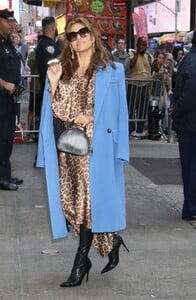 eva-mendes-arrives-at-good-morning-america-in-new-york-09-17-2024-4.jpg