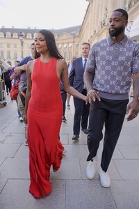 gabrielle-union-and-dwyane-wade-leaves-their-hotel-in-paris-08-09-2024-3.jpg