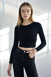 gallery_model_6p7cBX9fnhTN.jpg